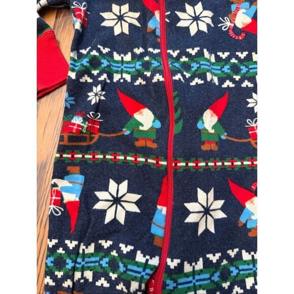 Hanna Andersson Blue Red Gnomes Print Christmas Sleeper Footie Size 3-6 Months - Picture 4 of 5